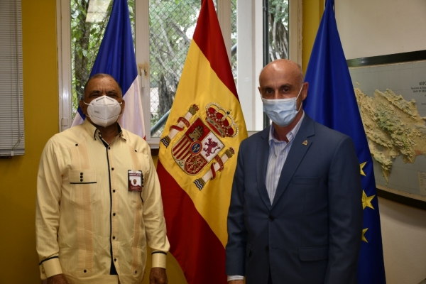 Director INDOCAFE se reúne con Embajador de España en el país