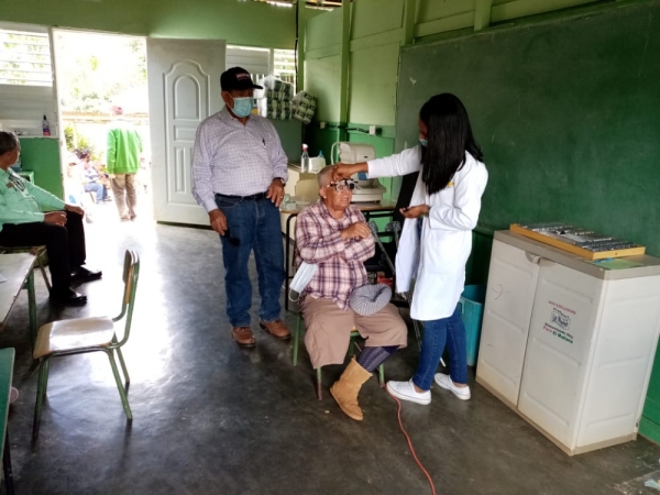 IDOCAFE realiza operativo oftalmológico gratis a los Caficultores