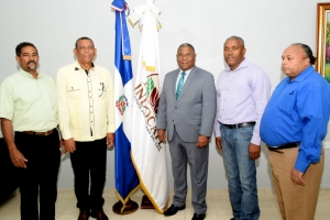 Visita de cortes&iacute;a del liderazgo cafetalero de la Regi&oacute;n Sur.