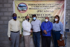 Director INDOCAFE visita las estructuras de la f&aacute;brica Caf&eacute; Monte Frio en San Juan