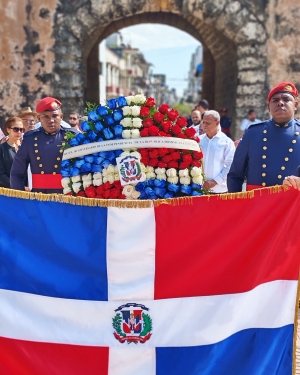 INDOCAFE deposita ofrenda floral en Altar de la Patria para honrar a patricios