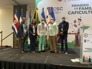 Director INDOCAFE participa Simposio en el Salvador